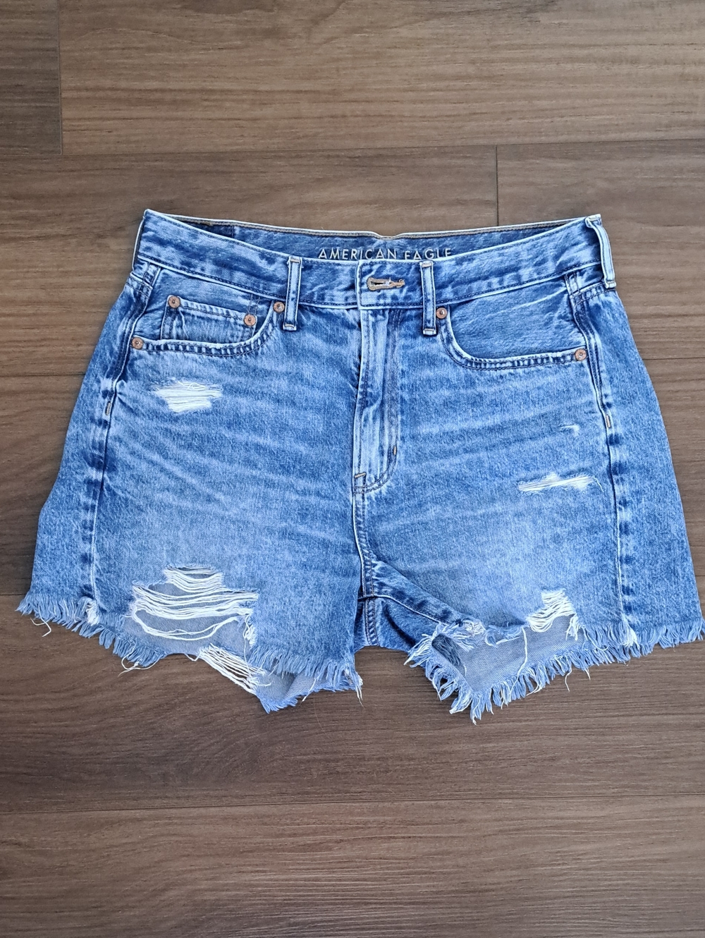 American Eagle Outfitters 90's Boyfriend Shorts